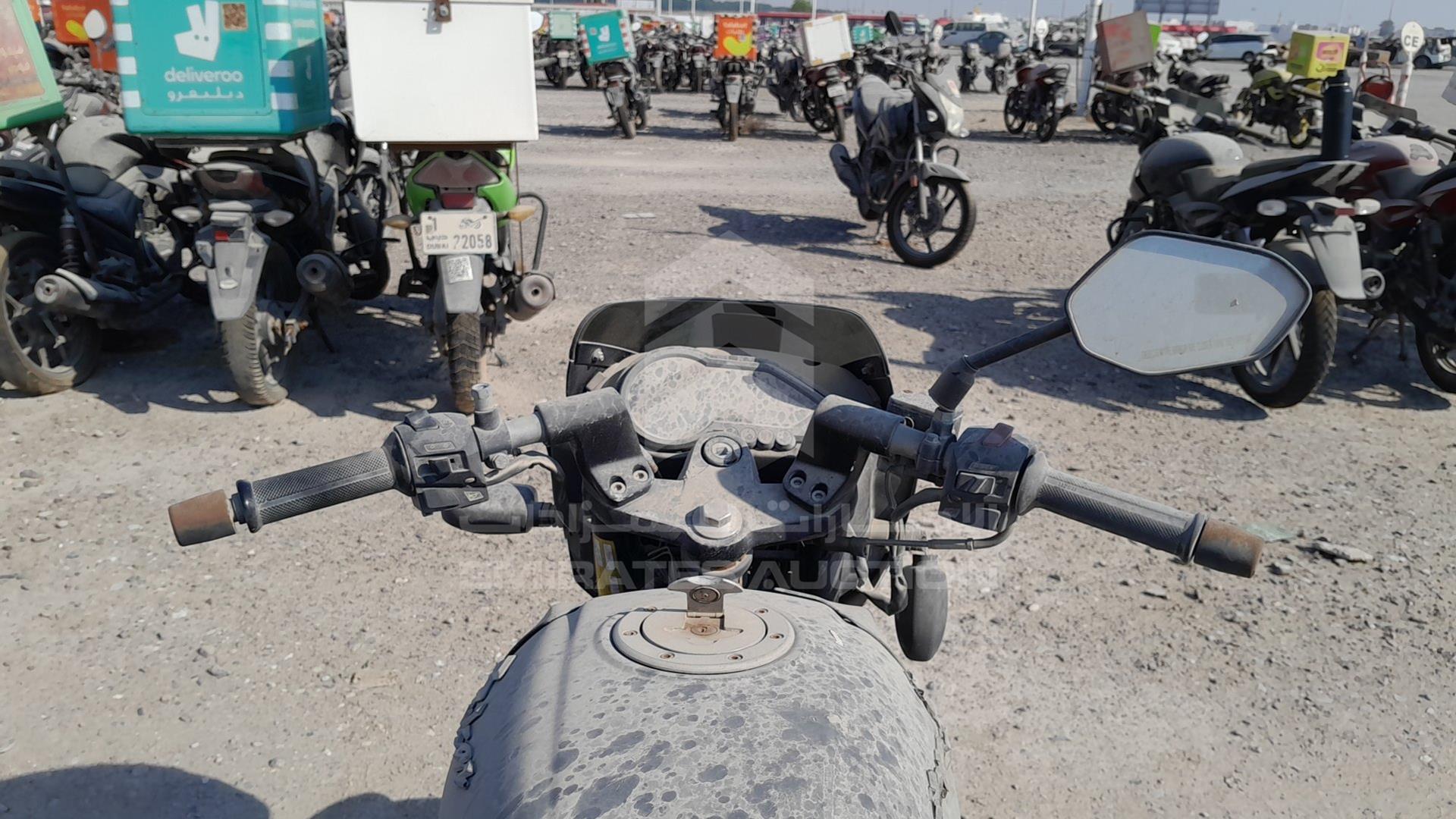 2015 BAJAJ 180 CC VIN: MD2A12DZ2FCD56265