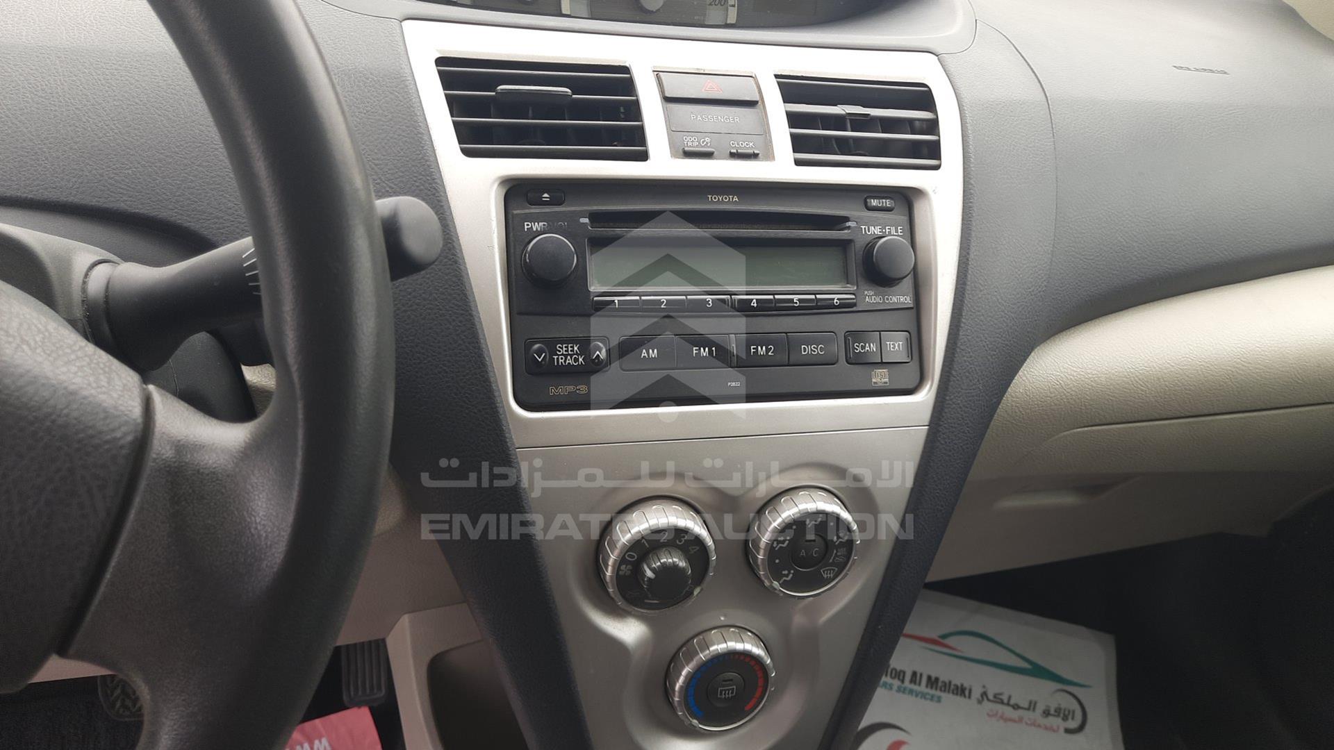 2006 TOYOTA YARIS VIN: JTDBW923061013451