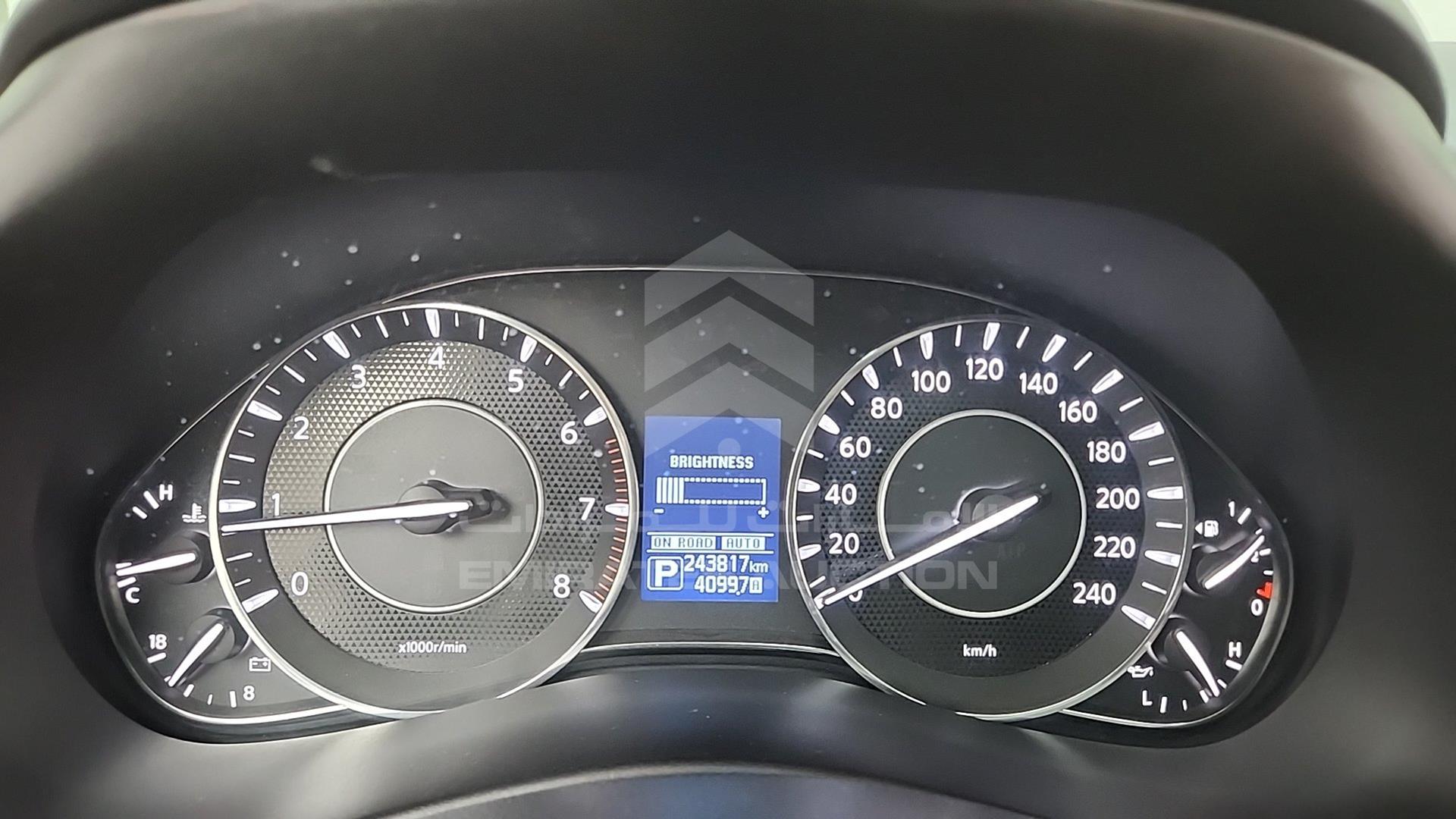 2017 NISSAN PATROL VIN: JN8AY2NY8H9304986