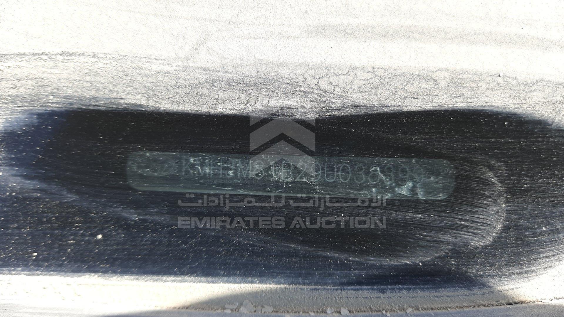 2009 HYUNDAI TUCSON VIN: KMHJM81B29U038399