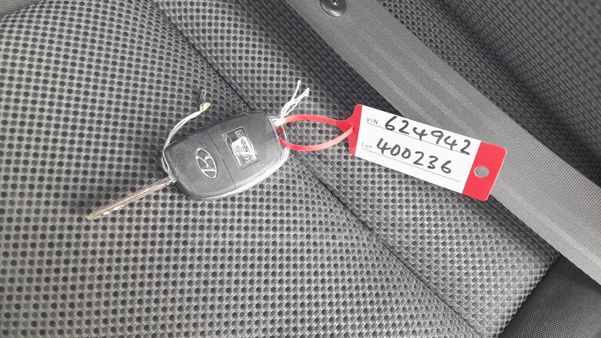 2014 HYUNDAI SONATA VIN: KMHEB41C7EA624942