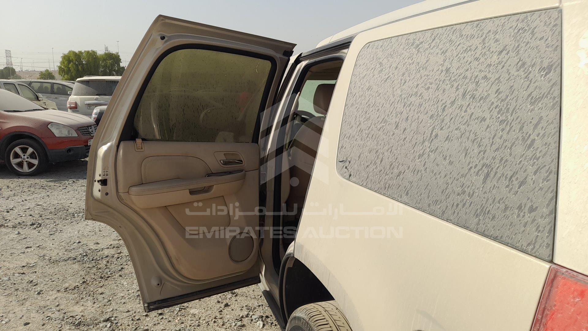 2008 CADILLAC ESCALADE VIN: 1GYFK63818R164058