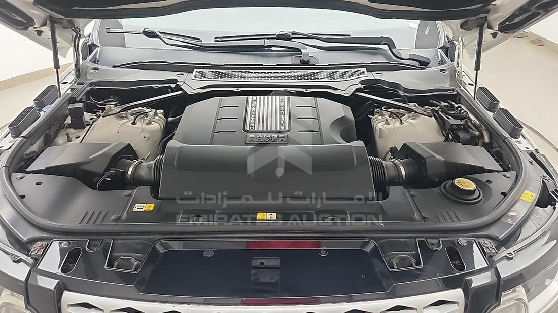 2014 Range Rover Sport — Engine Bay — Photo 32