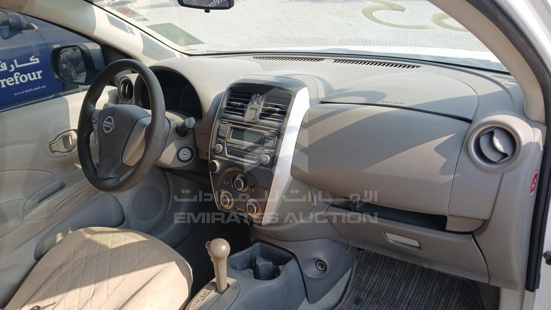 نيسان صني 2018 — زاوية واجهة الراكب الأمامي الأيمن — صورة 24