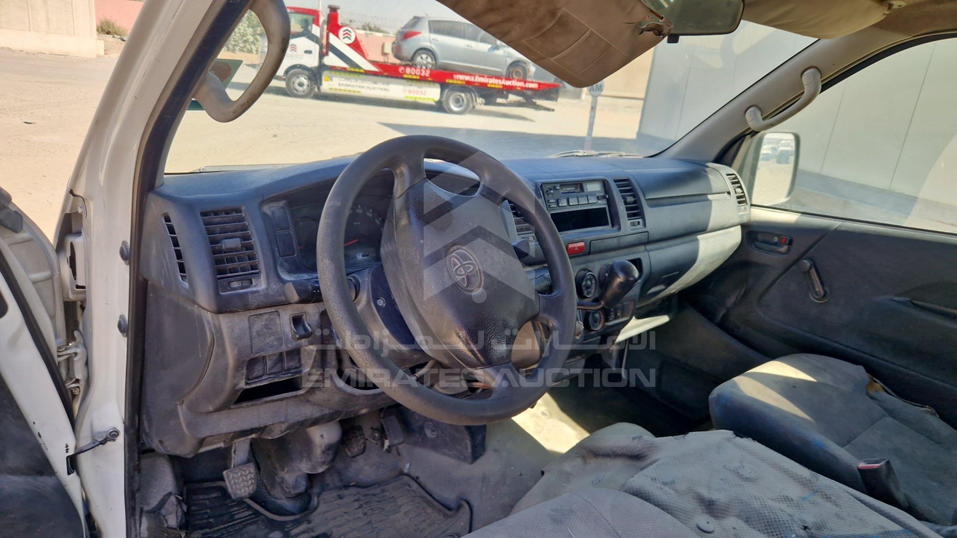 2015 TOYOTA HIACE VIN: JTGJX02P6F5041788