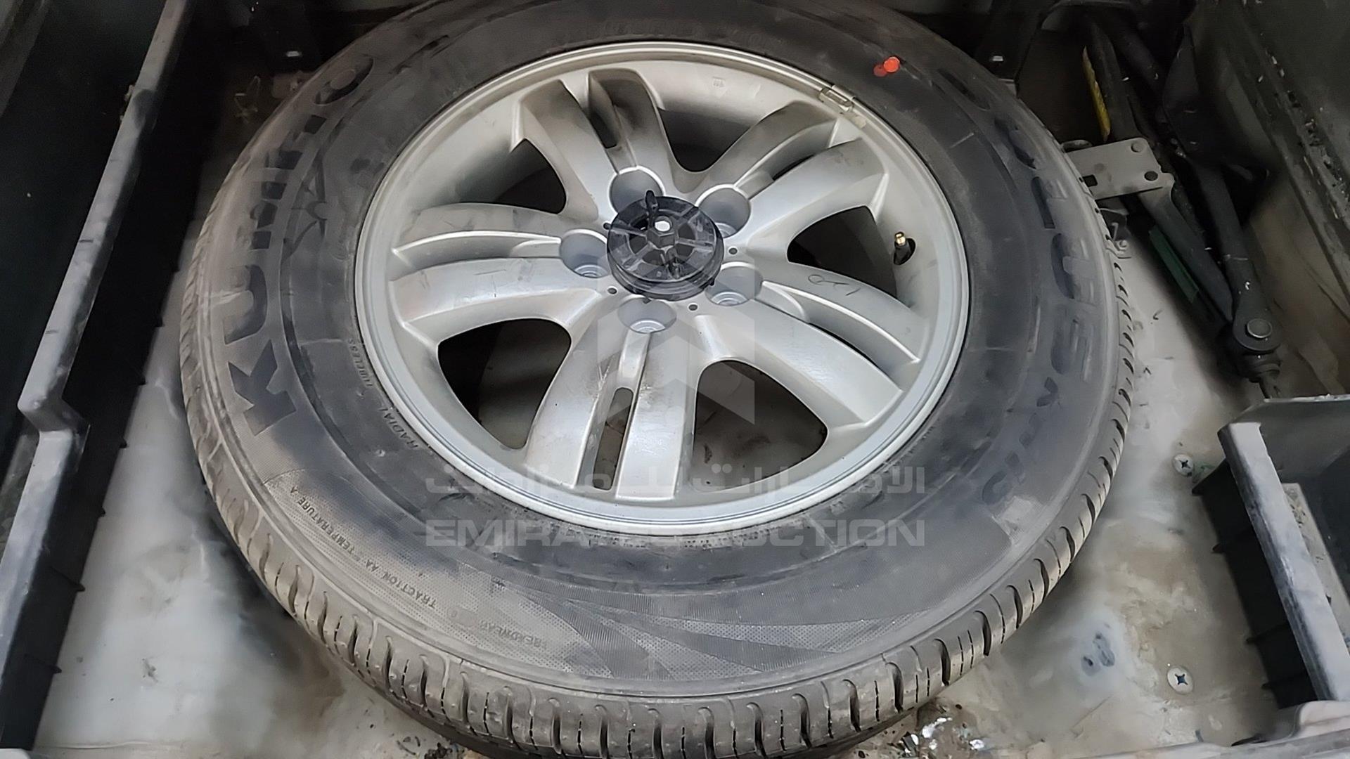 2007 HYUNDAI TUCSON VIN: KMHJM81B97U571167
