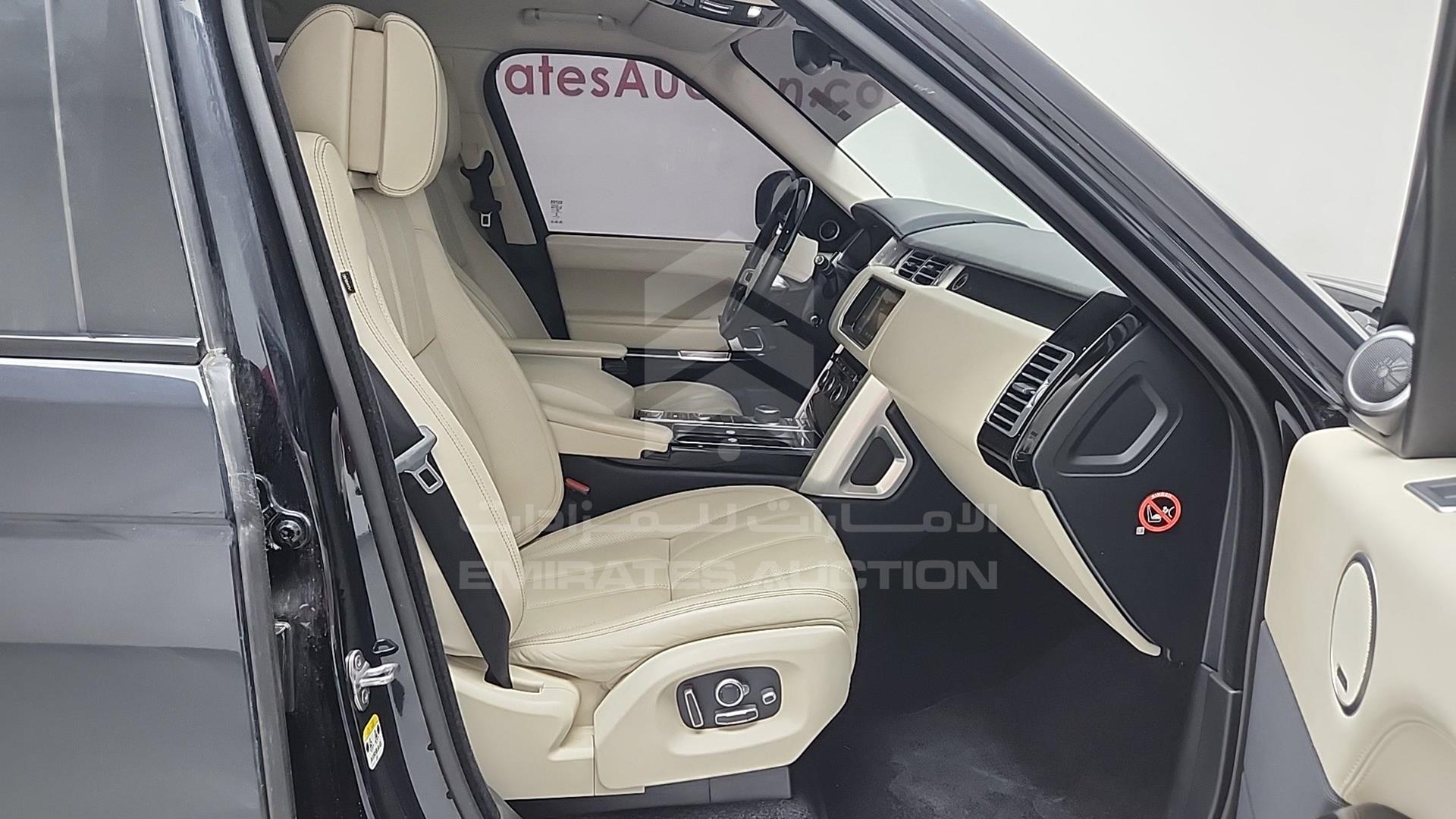 2017 RANGE ROVER VOGUE VIN: SALGA2FE3HA322950