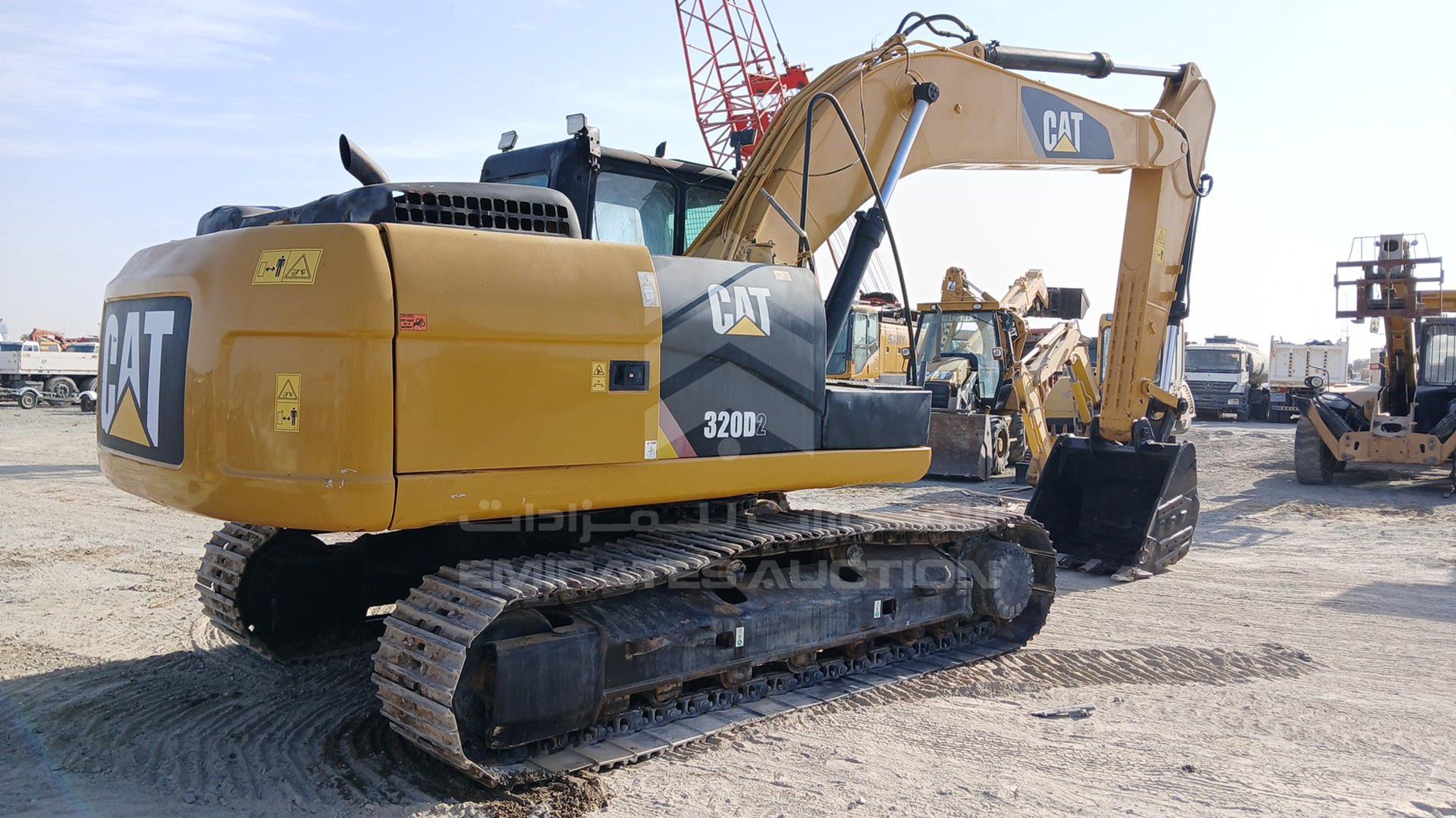2015 CATERPILLAR 320D VIN: CAT0320DTDNP00354
