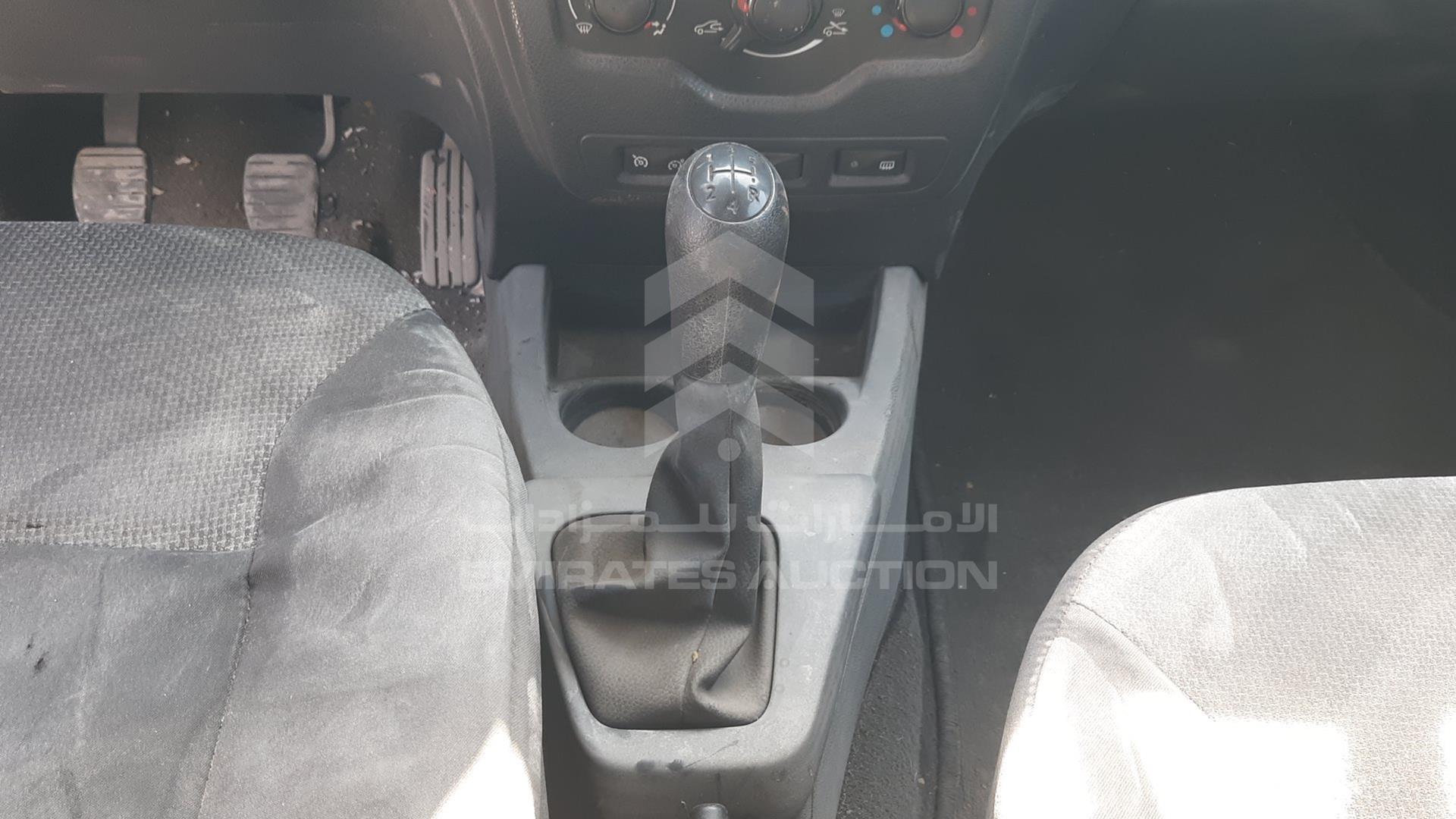 2019 RENAULT DOKKER VIN: VF18SRB44KG465634