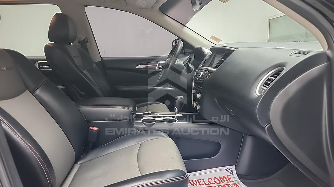 2020 Nissan Pathfinder — Front Right Passenger Seat View — Photo 29