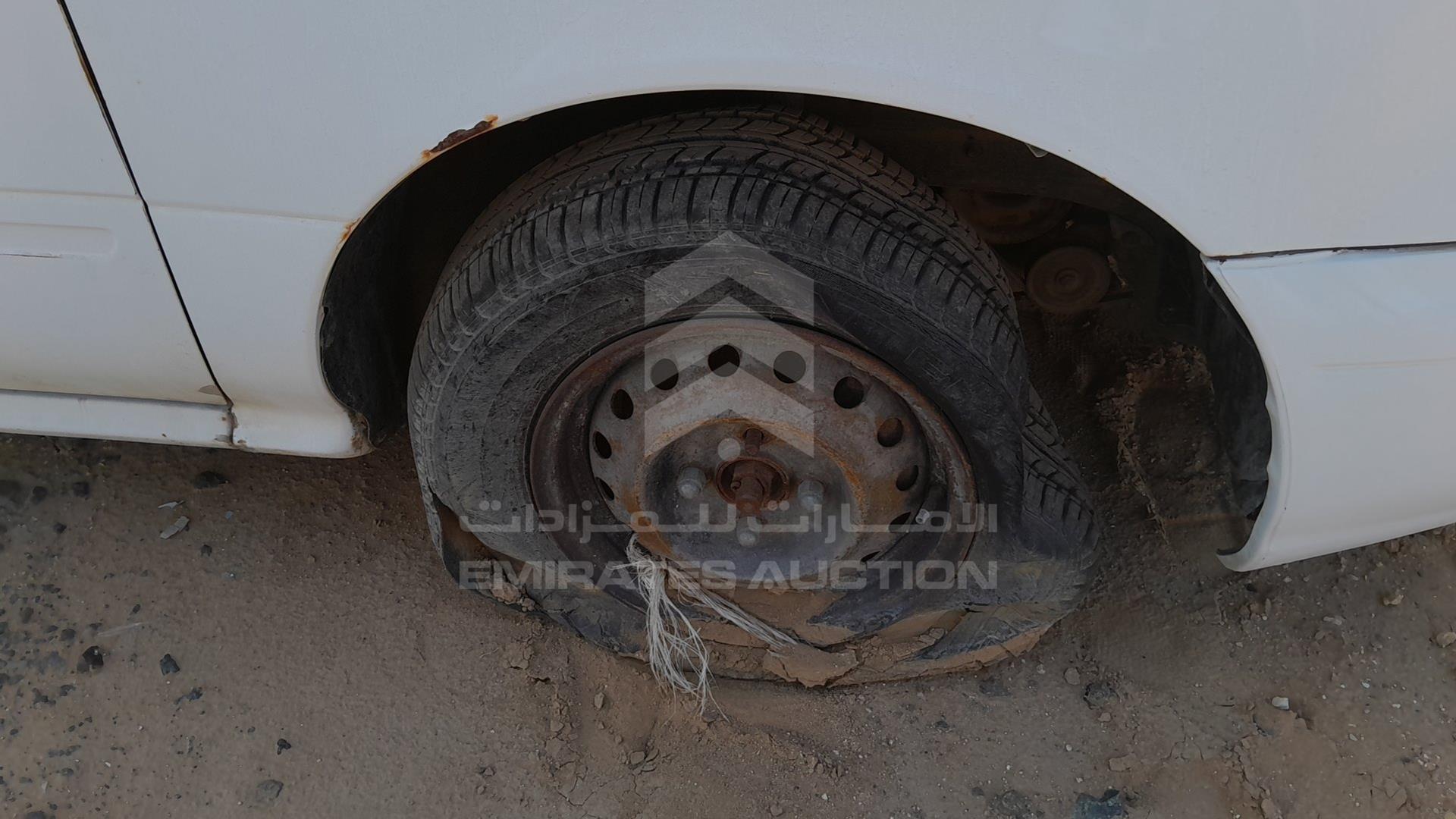 0 NISSAN SUNNY VIN: JN1BBAB14Z0321765