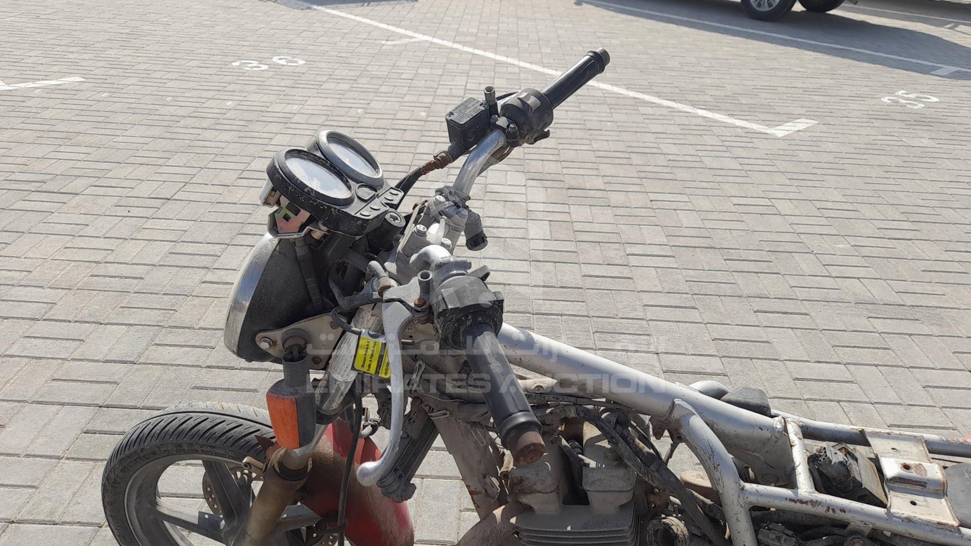0 HONDA MOTORBIKE VIN: 9C2MC35007R300660
