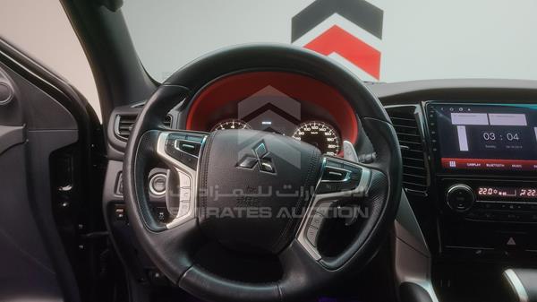 Mitsubishi Montero 2019 MMEMC71X8KH014730 Image 5