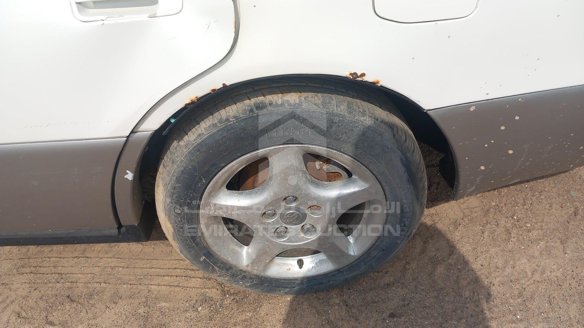 1999 LEXUS ES 300 VIN: JT8BF28G4X0162355
