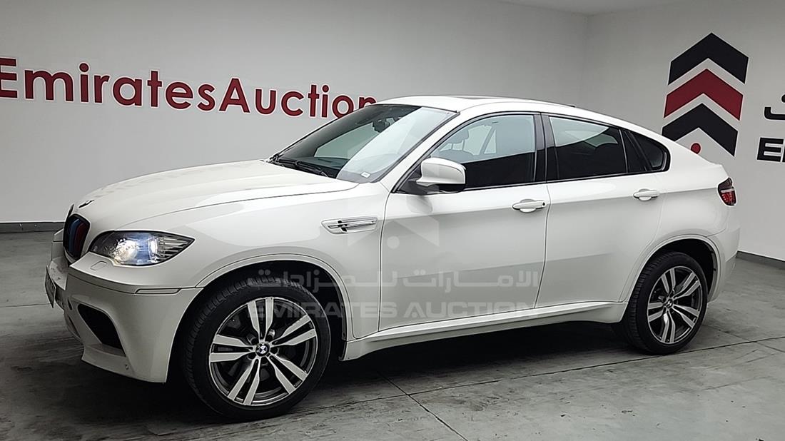2010 BMW X6 — Front Left Angle — Photo 5