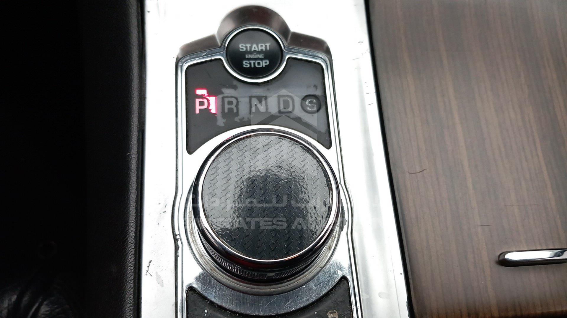2012 JAGUAR XF VIN: SAJAA05F3CLS53915