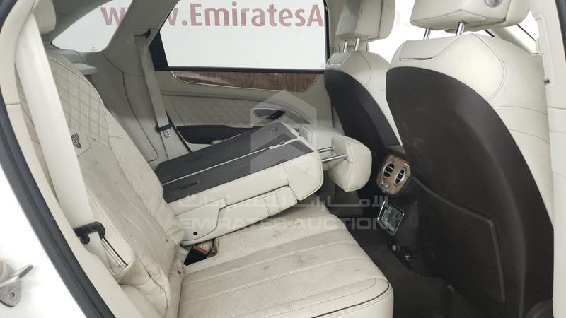 SJAAM2ZV0NC039794 Auction: EmiratesAuction Lot: 405218 SJAAM2ZV0NC039794 Bentley Bentayga 2022 WHITE Photo 19