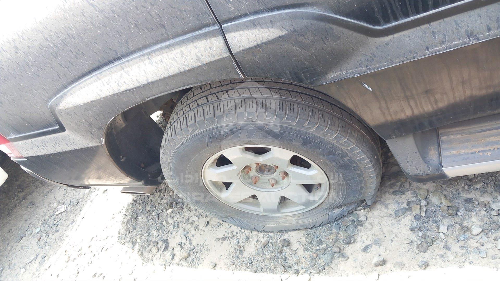 2004 CADILLAC ESCALADE VIN: 1GYEK63N84R291868