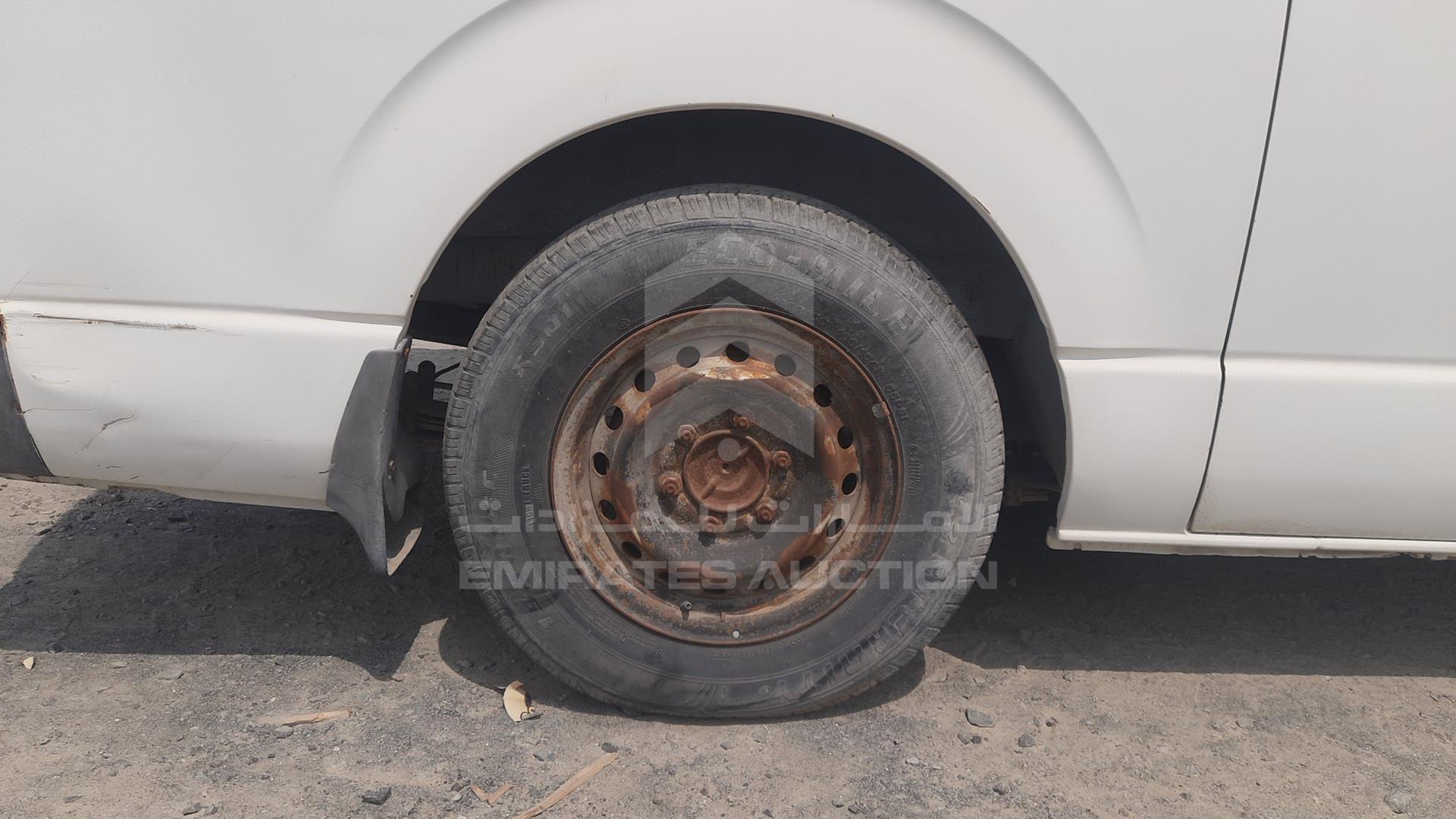 2009 TOYOTA HIACE VIN: JTGJX02PX95011620