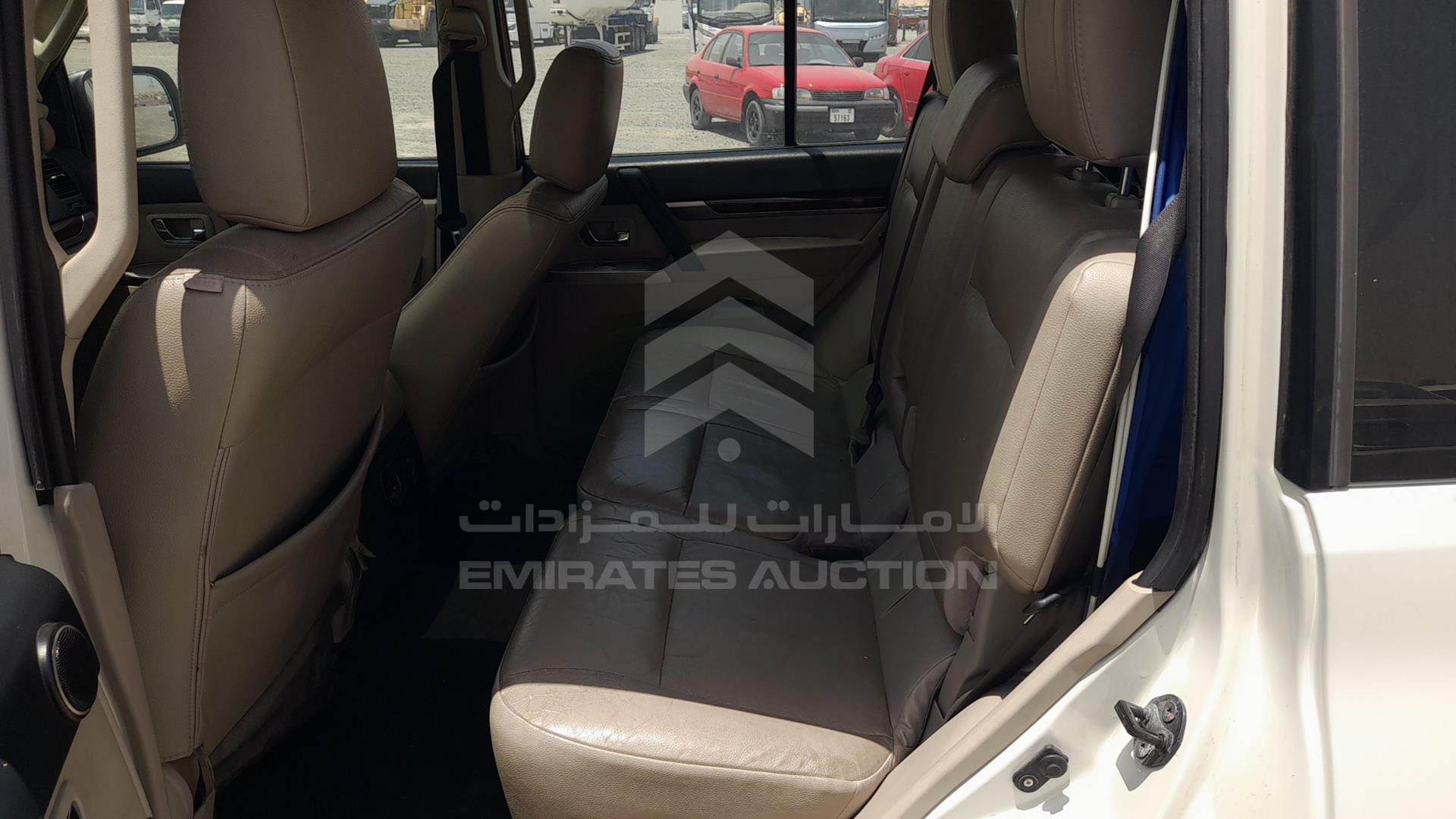 2013 MITSUBISHI PAJERO VIN: JMYLYV97WDJ704803