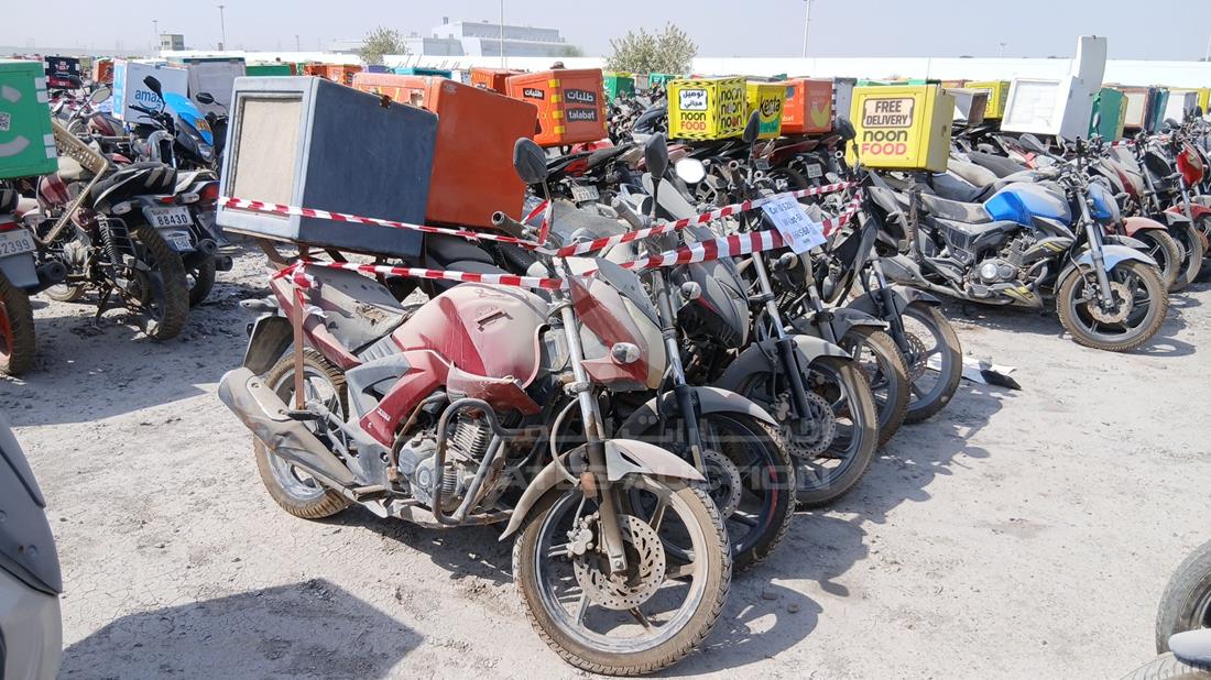 5 Motorbikes — Front Right Angle — Photo 10