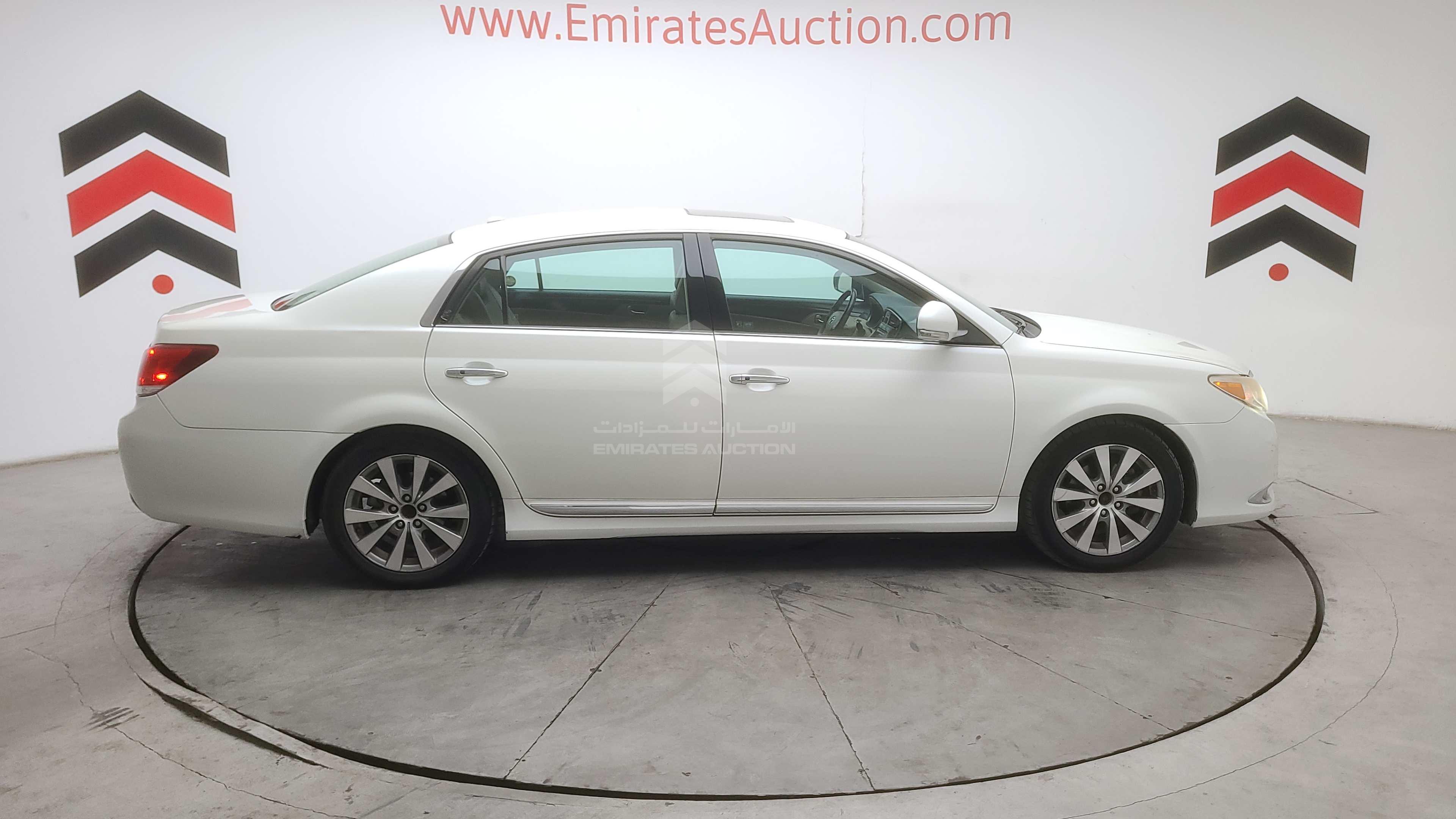 4T1BK36B2BU405586 - 2011 Toyota Avalon - #489716