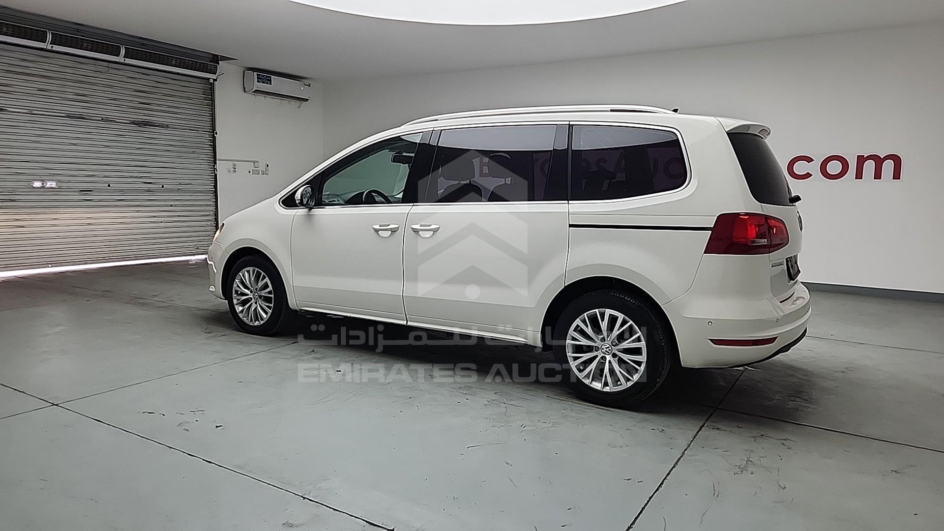 2016 VOLKSWAGEN SHARAN VIN: WVWZZZ7NZEV032244