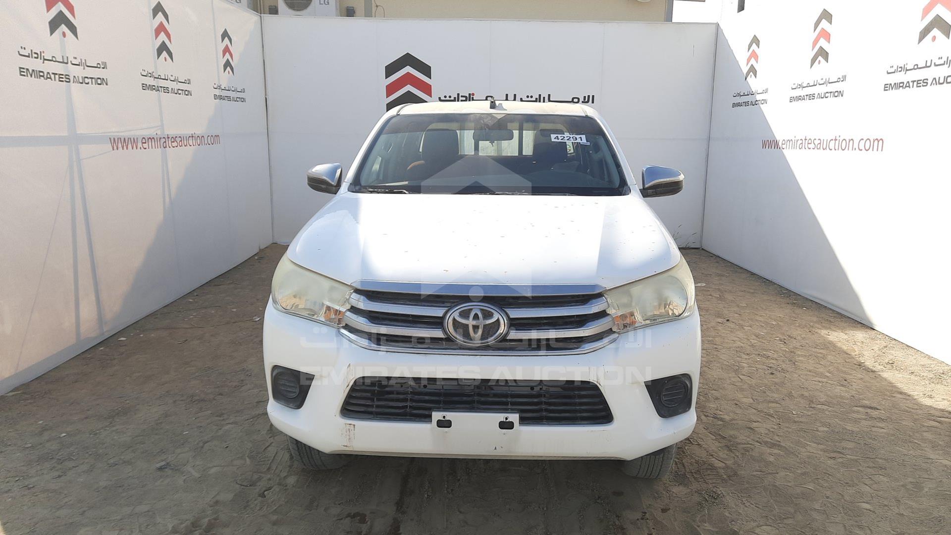 2017 TOYOTA HILUX VIN: MR0DX8CDXH0400056