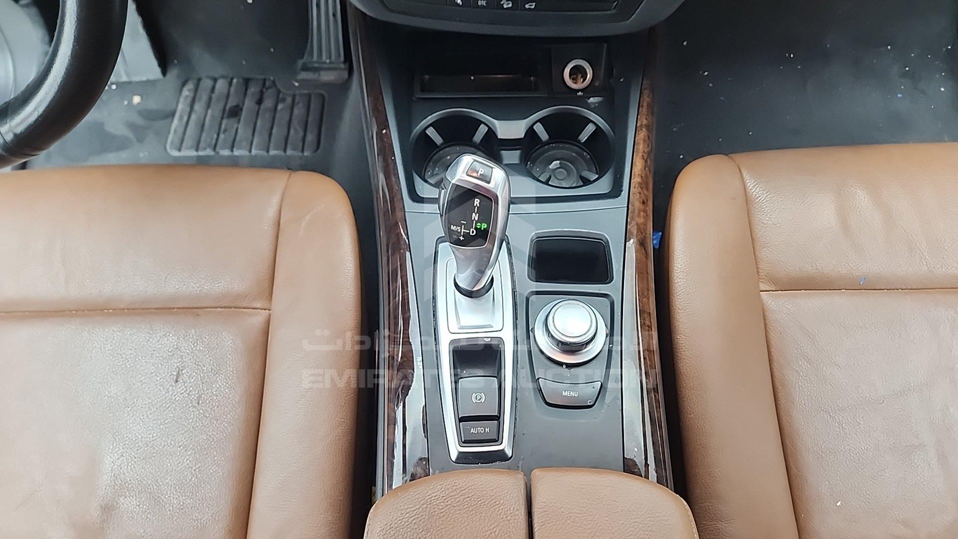2009 BMW X5 VIN: WBAFE41029L244811