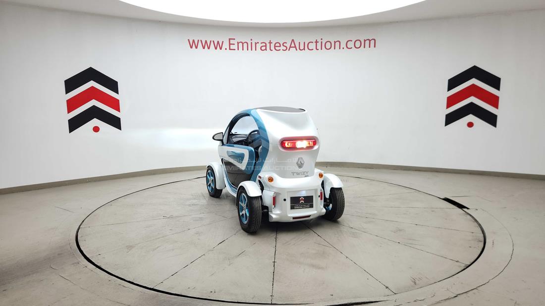 2018 Renault Twizy — Rear Left Angle — Photo 7