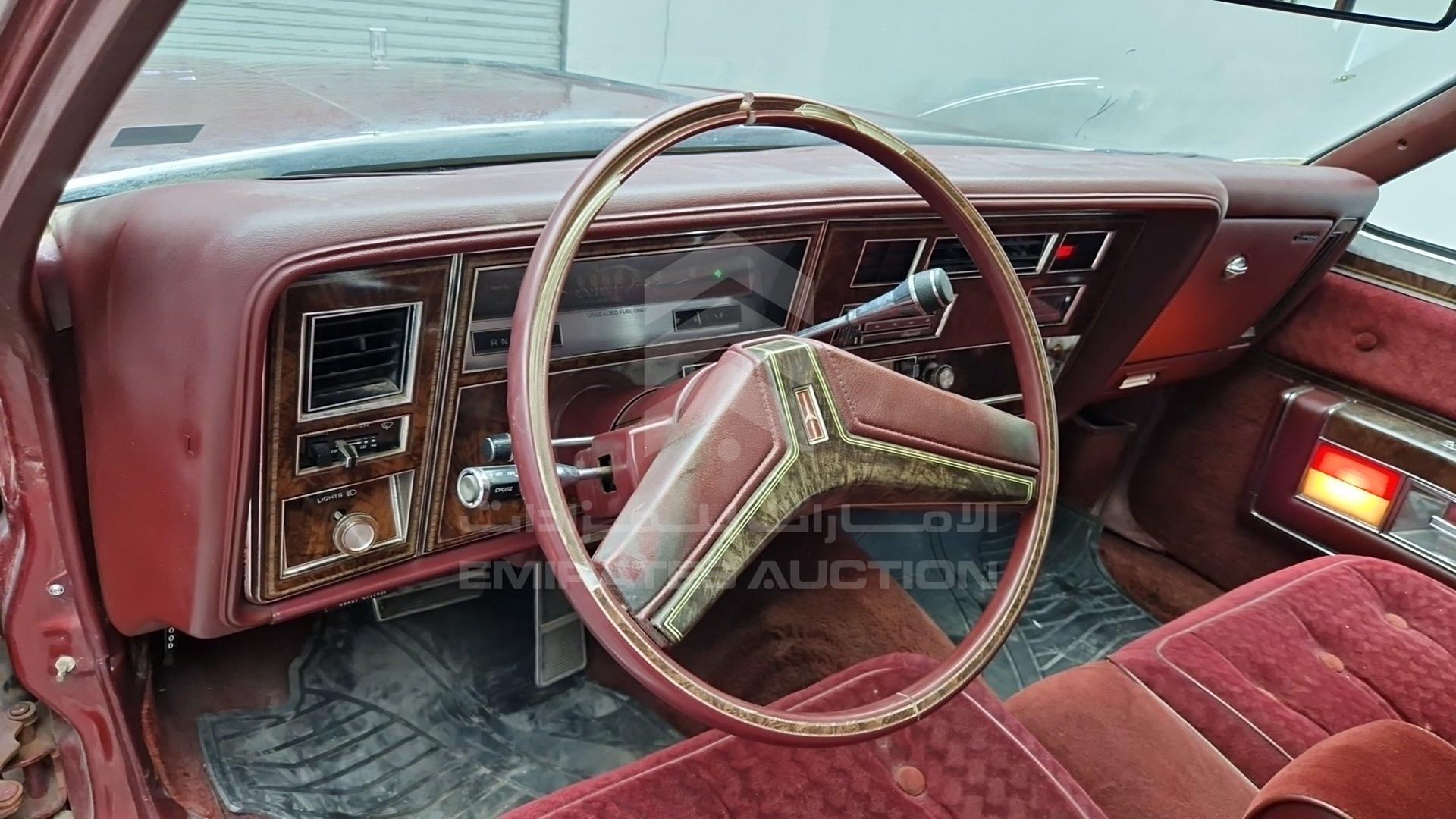 1981 OLDSMOBILE 98 VIN: 1G3AX69Y9BM287152