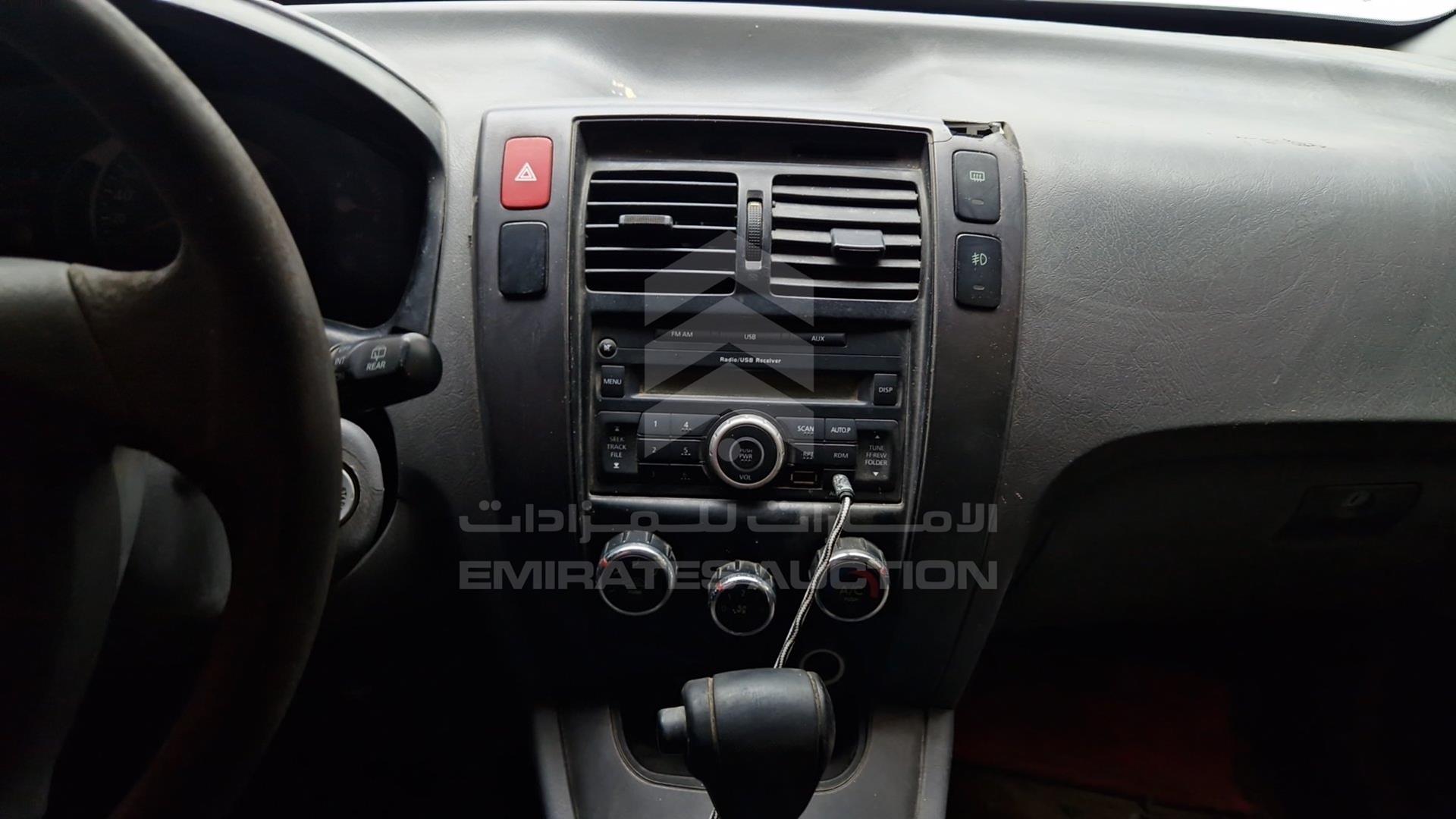 2005 HYUNDAI TUCSON VIN: KMHJM81B05U063764