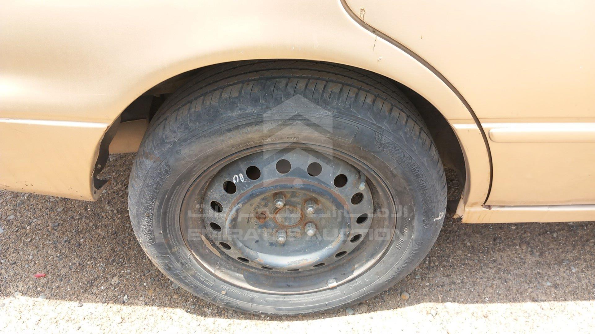 1998 TOYOTA CAMRY VIN: JT2BG22K5W0135488