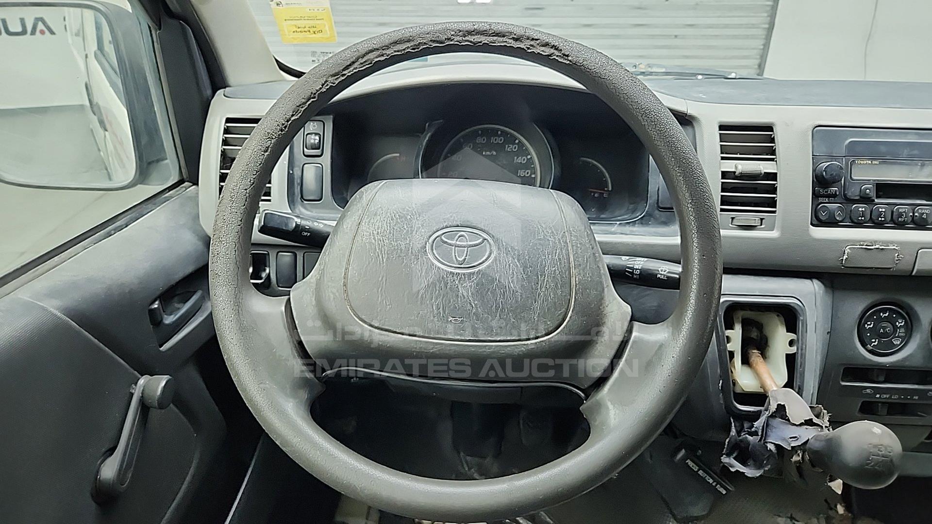 2009 TOYOTA HIACE VIN: JTFHX02P190042285