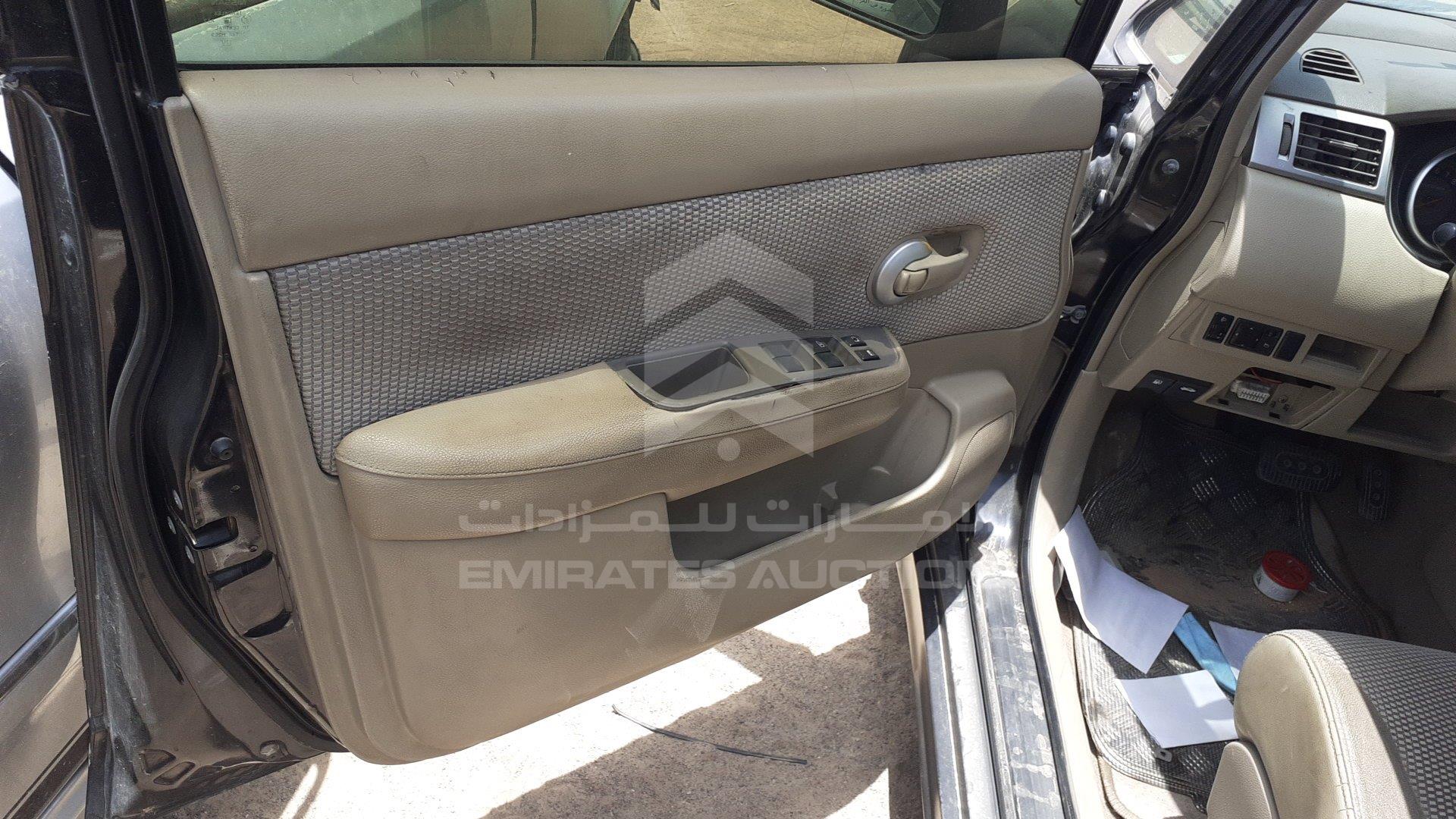 JN1CC13C86T006364 - 2006 Nissan Tiida - #340013