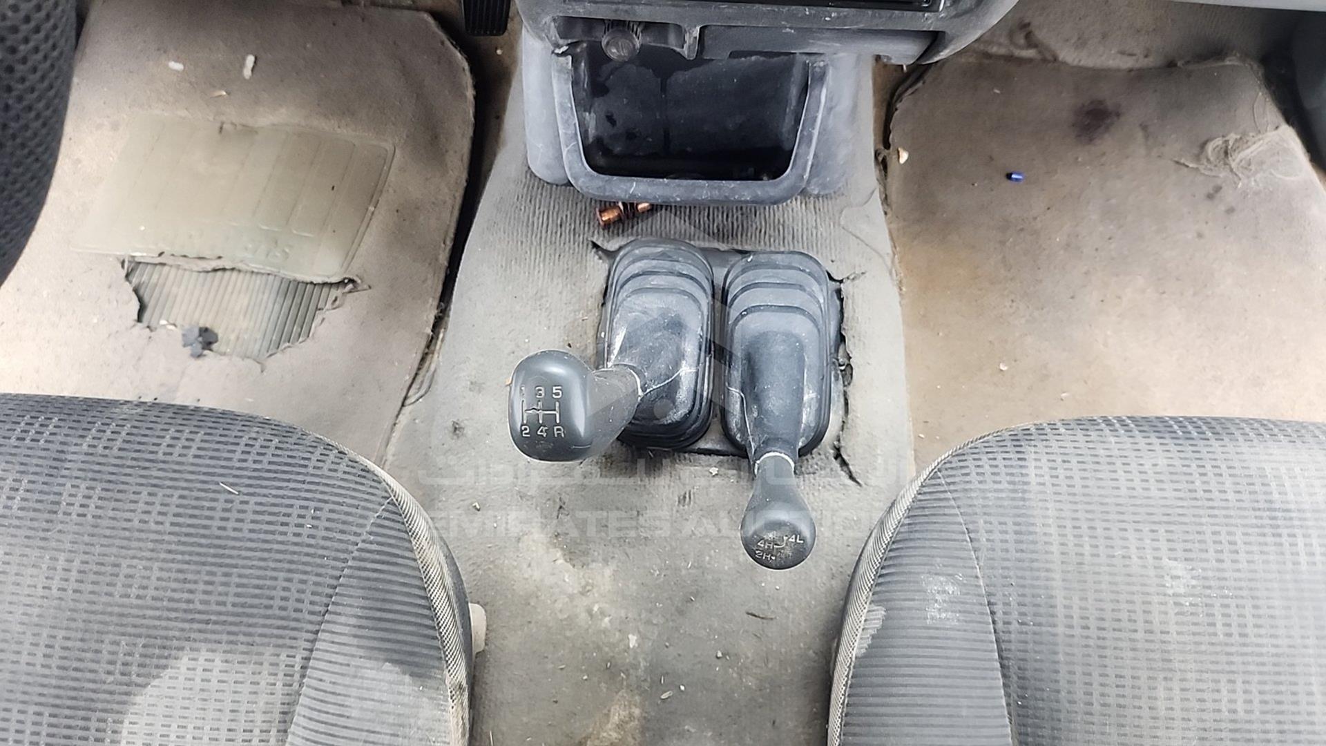 2005 MITSUBISHI L 200 VIN: MMBJNK7405D021680