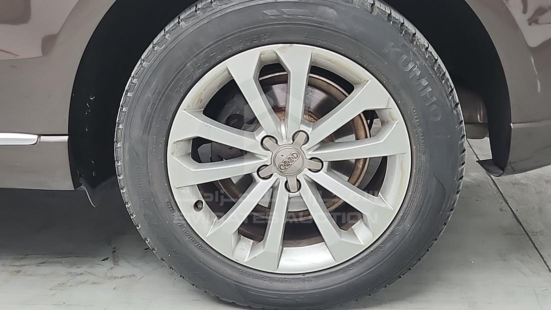 2015 Audi Q5 — Rear Left Tyre — Photo 31