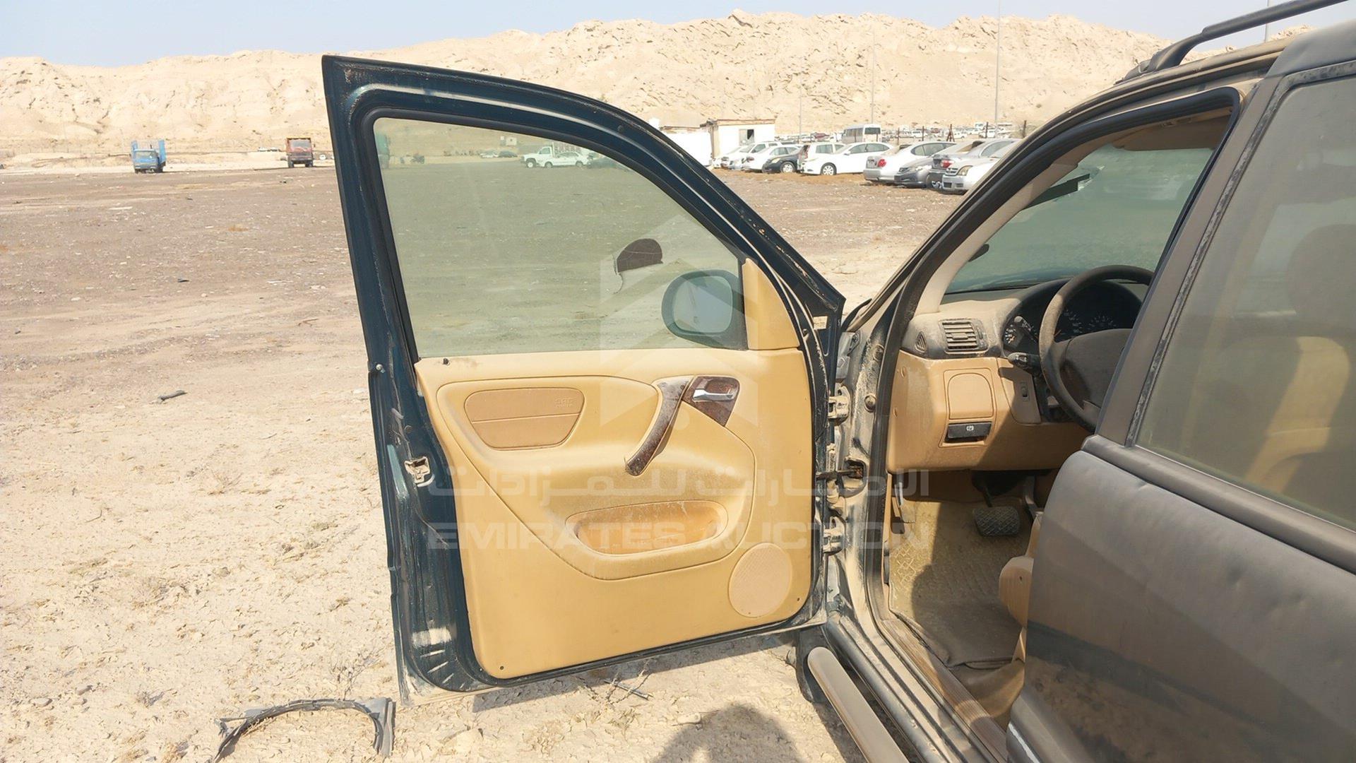 0 MERCEDES --- VIN: WDC1631541A062888