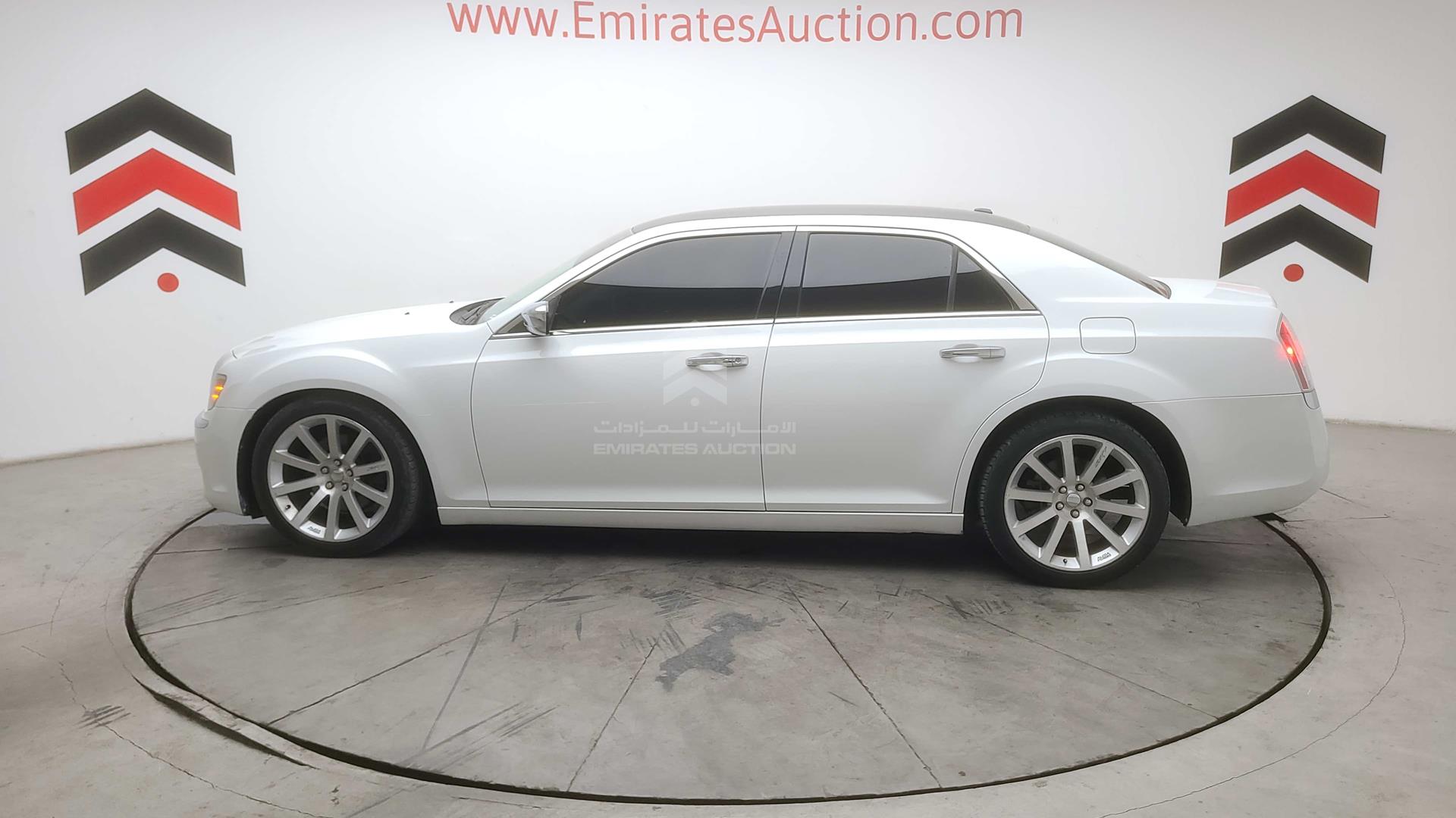 2013 CHRYSLER 300 C VIN: 2C3CCAET8DH644333