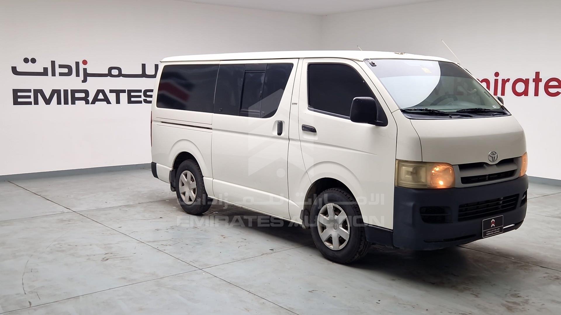 2007 TOYOTA HIACE VIN: JTGJX02P575007665