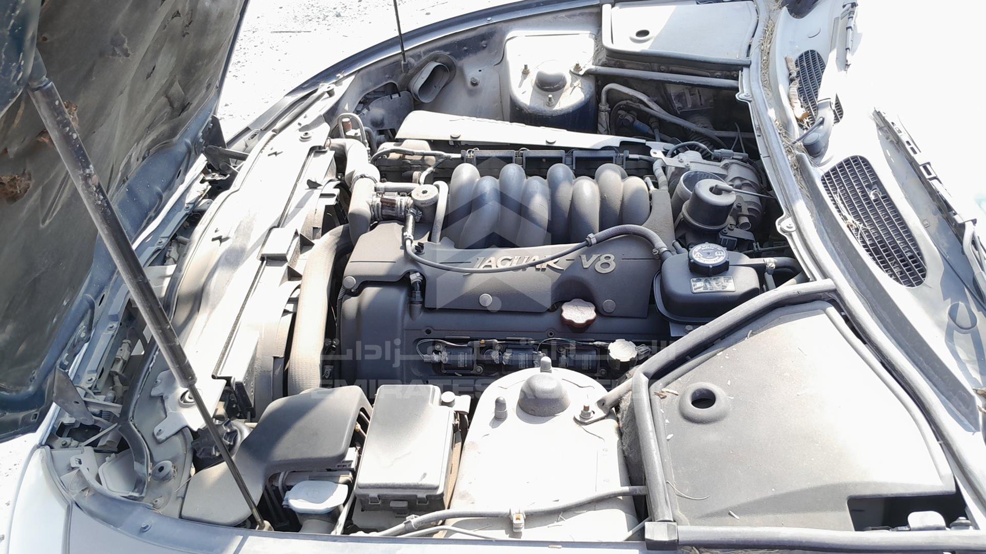 1998 JAGUAR XK VIN: SAJJGAFD4AC018861