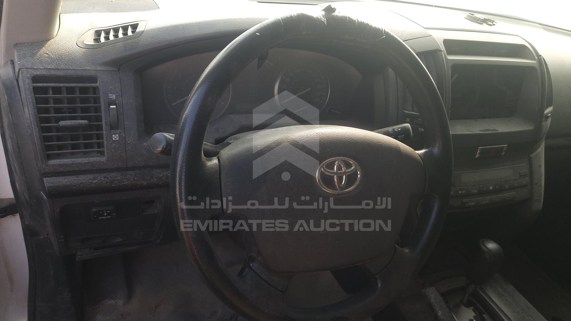 2011 TOYOTA LAND CRUISER VIN: JTMDU09J3B4034785
