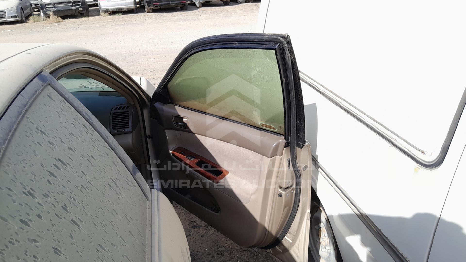 2004 TOYOTA CAMRY VIN: 4T1BE32K44U355001
