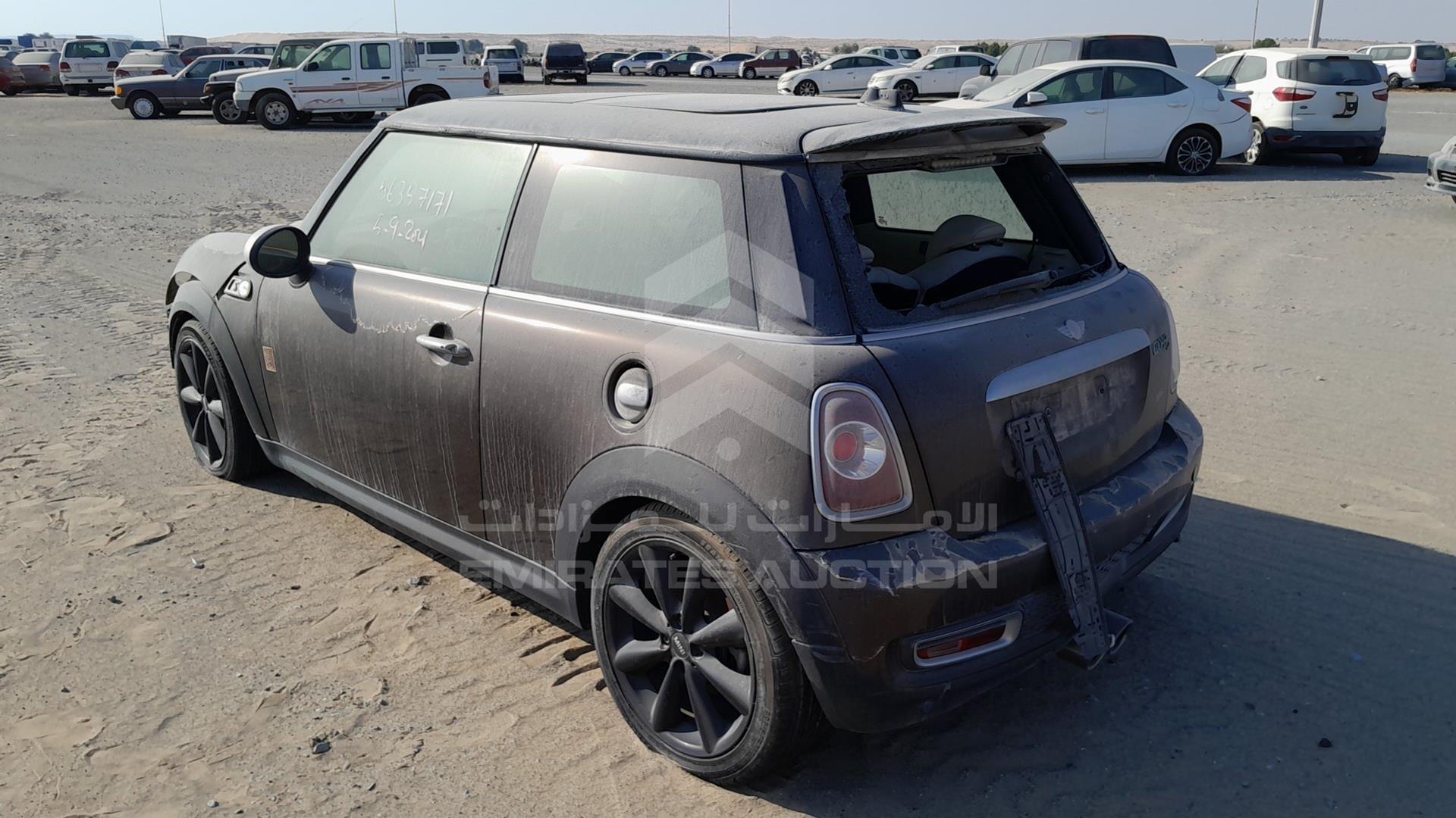 2012 MINI COOPER S VIN: WMWSV3104CT197717