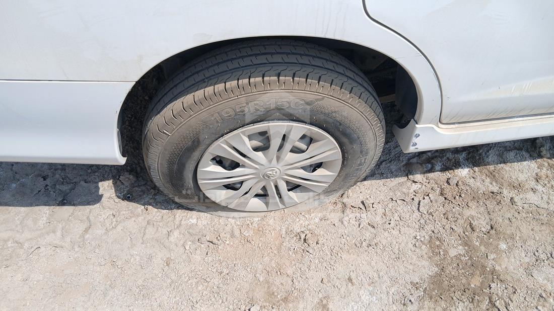 2014 Toyota Innova — Rear Right Tyre — Photo 31