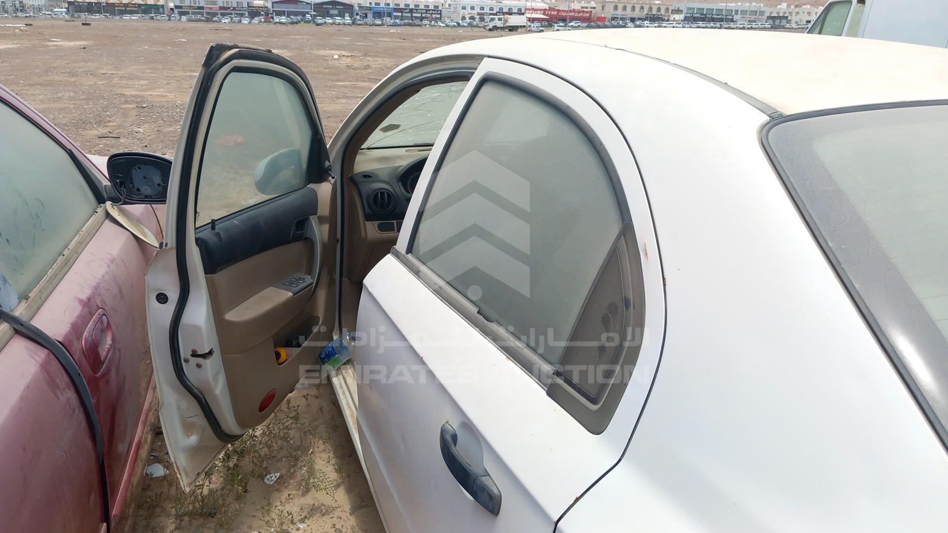 0 CHEVROLET --- VIN: KL1TJ587X7B028547