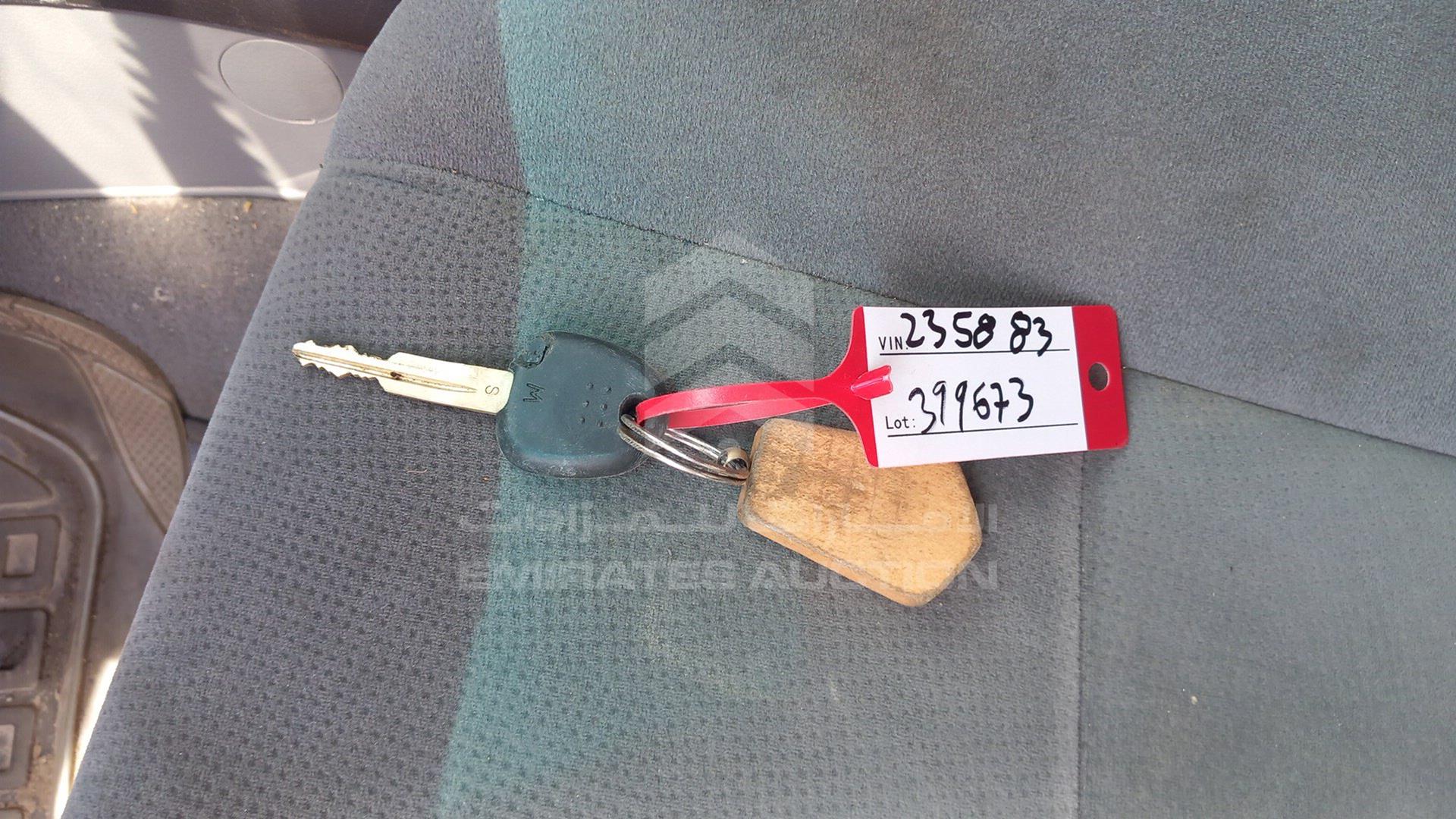 2006 CHEVROLET OPTRA VIN: KL1JJ62646K235883