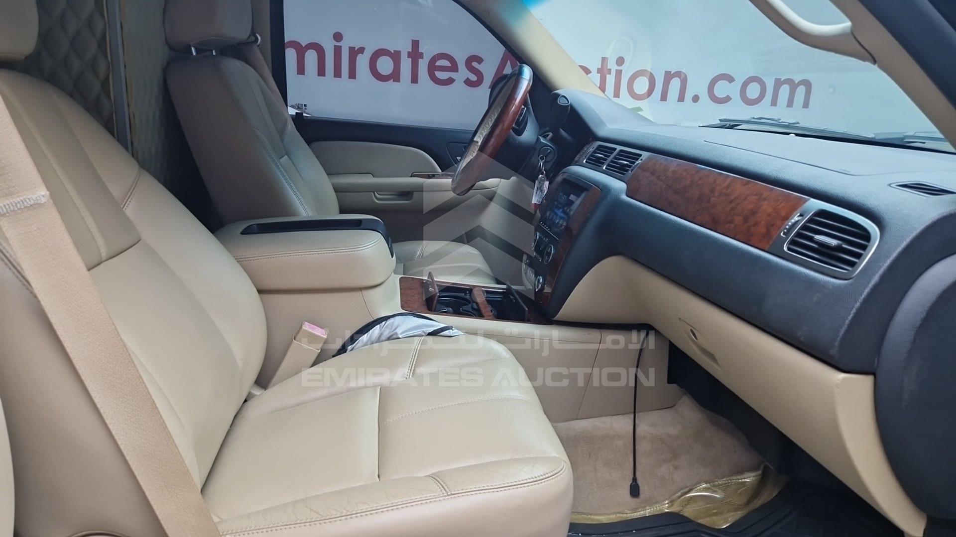 2007 CHEVROLET SUBURBAN VIN: 1GNFK16337J374349