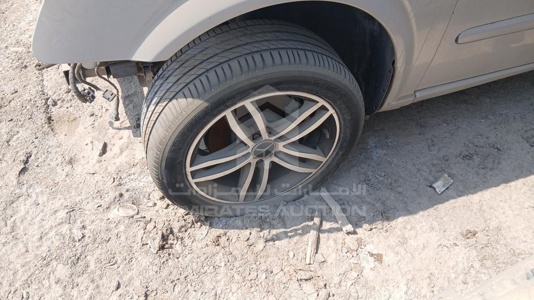 2015 Mercedes Vito — Front Left Tyre — Photo 28