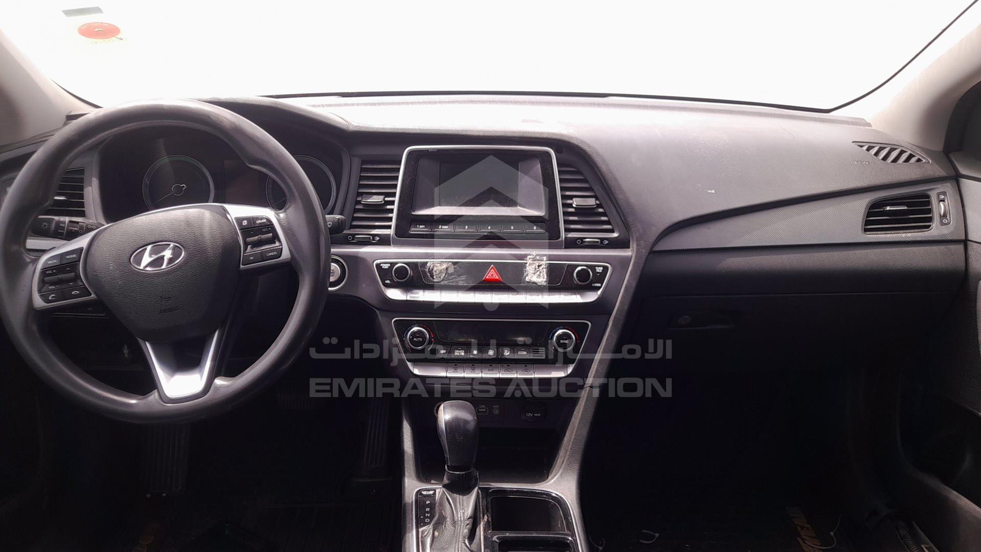2019 HYUNDAI SONATA VIN: KMHE24133KA093007